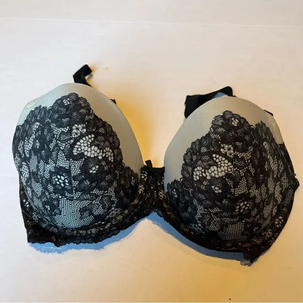 Victoria's Secret Dream Angels Bra Lined Demi Size 32DDD Black/Cream